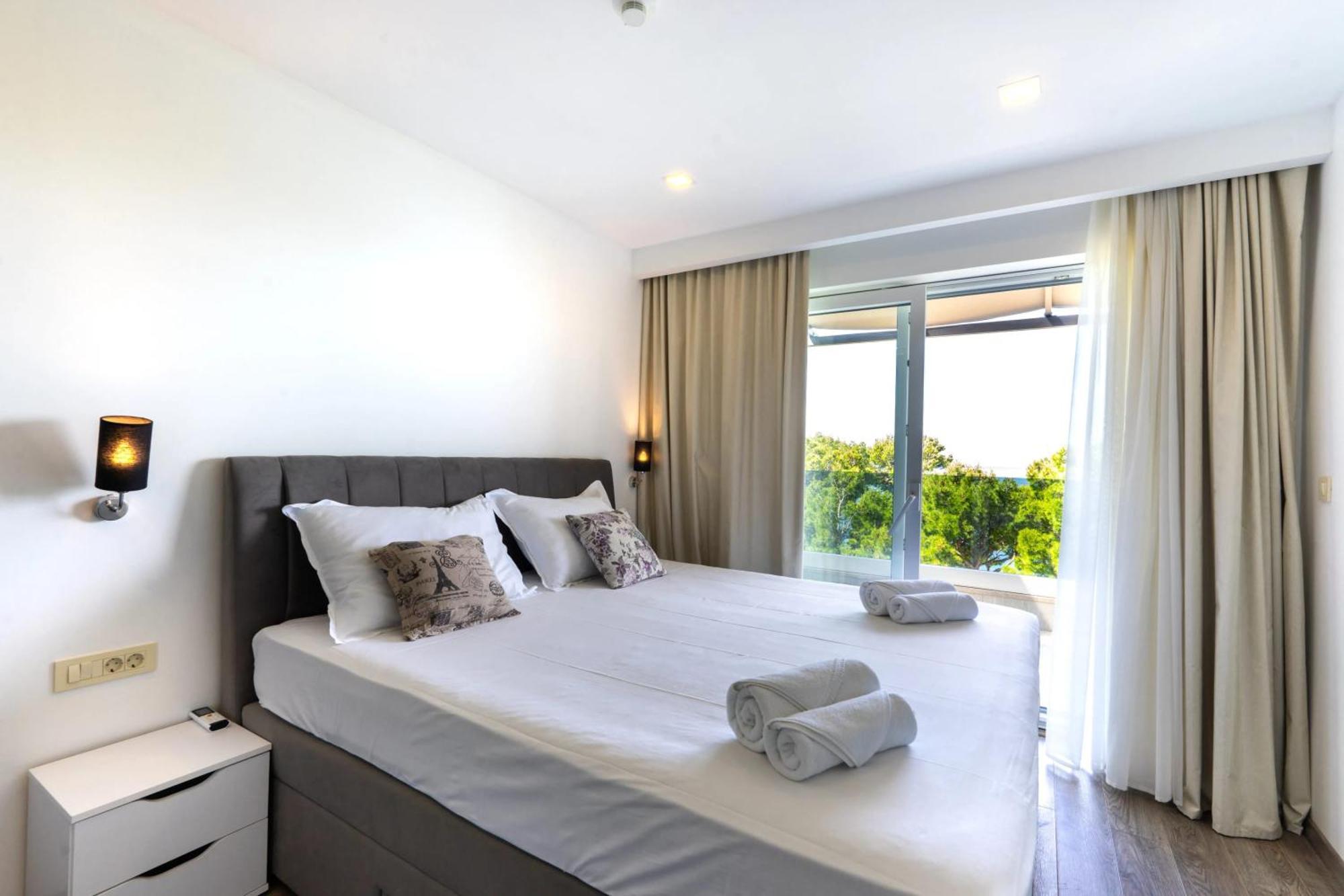 Modern In With Sea View